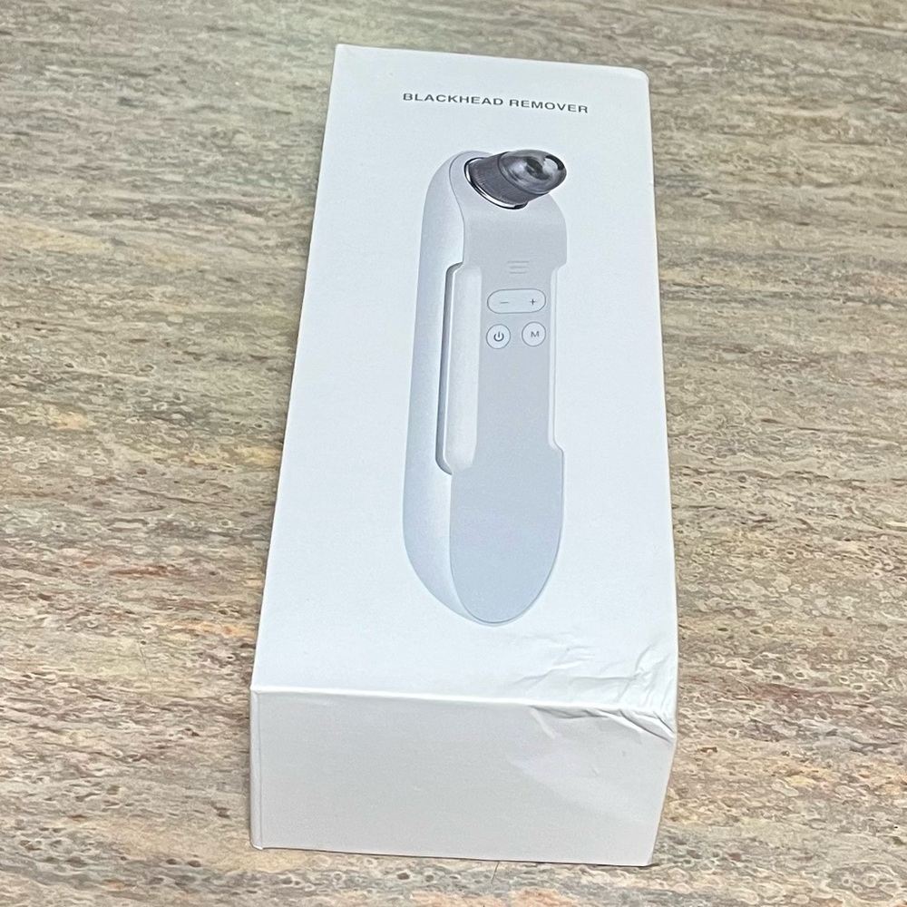 NIB EZBASICS Blackhead remover